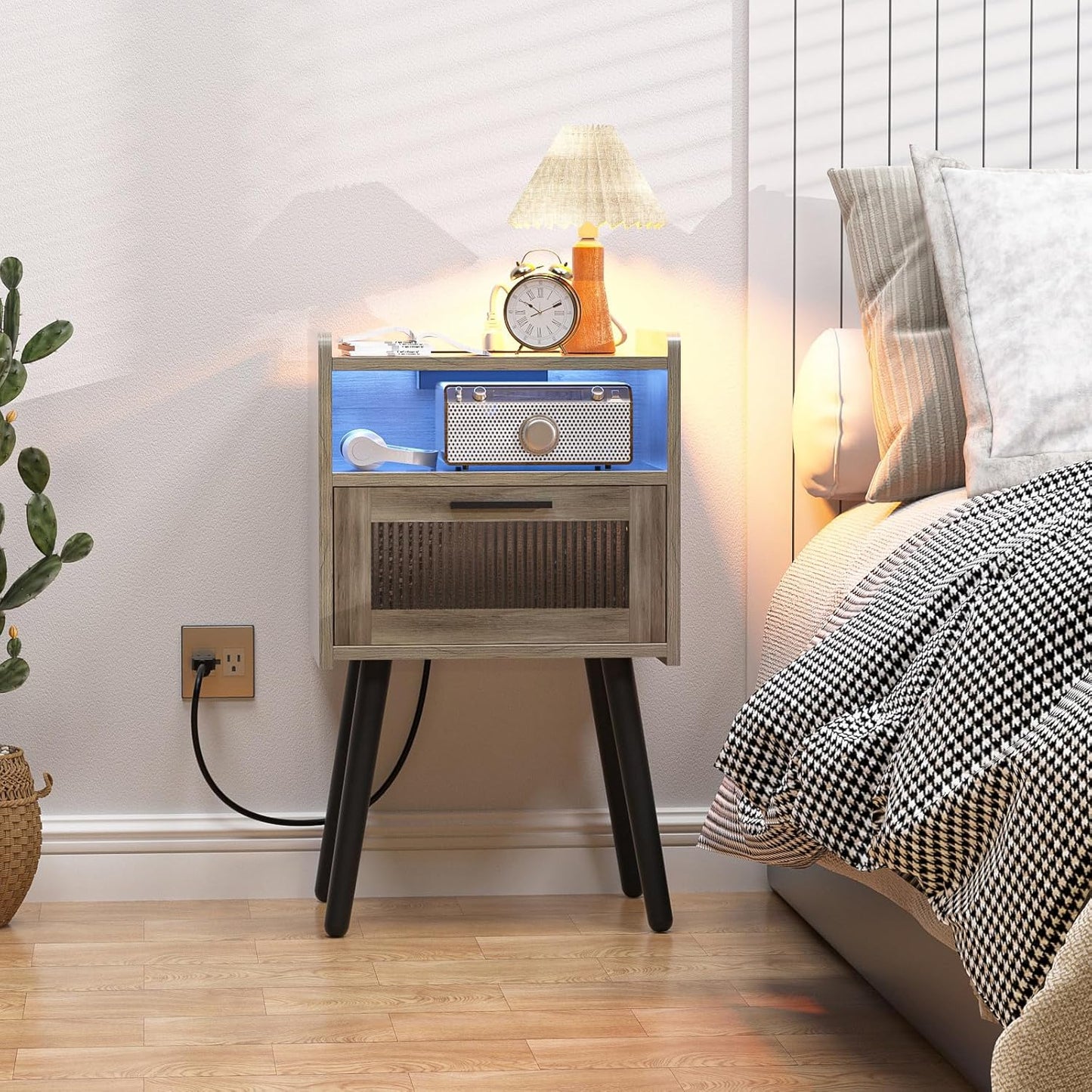 HAIOOU Set of 2 Mid Century Nightstand with Charging Station-Oak